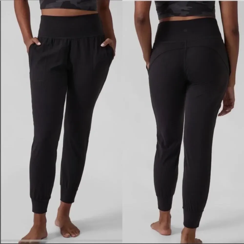 Athleta Salutation Black Lightweight Comfy Jogger in Powervita Size Medium - Picture 1 of 14